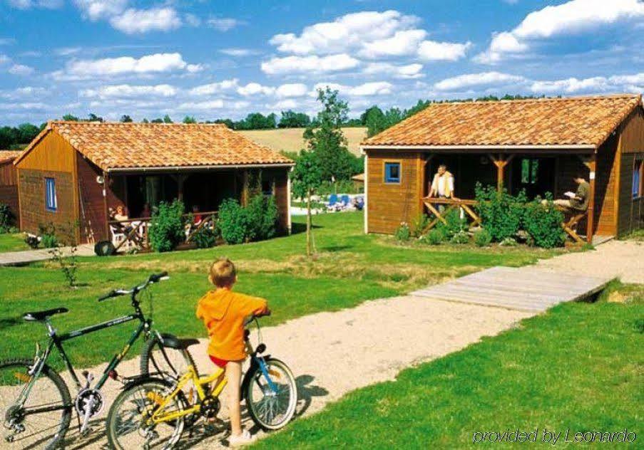 Terres De France - Natura Resort Pescalis Moncoutant Exterior foto