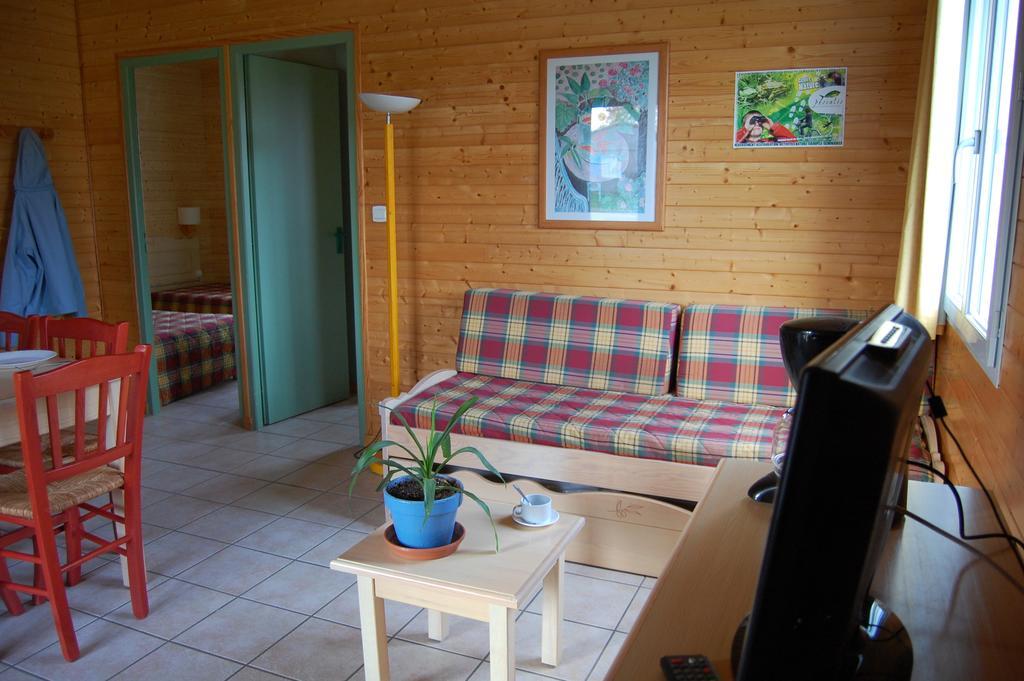 Terres De France - Natura Resort Pescalis Moncoutant Exterior foto